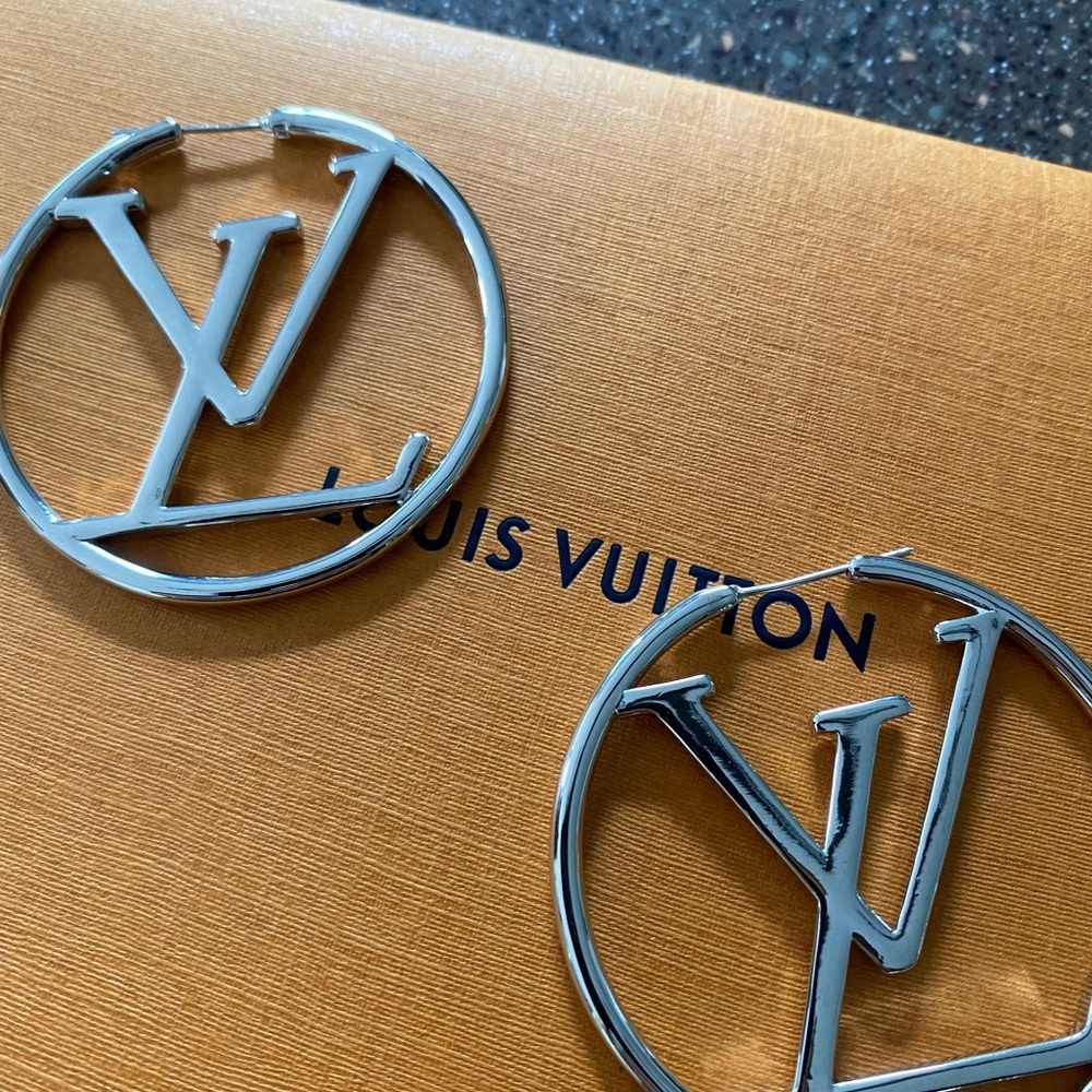 LV hoops - Picture 3 of 4